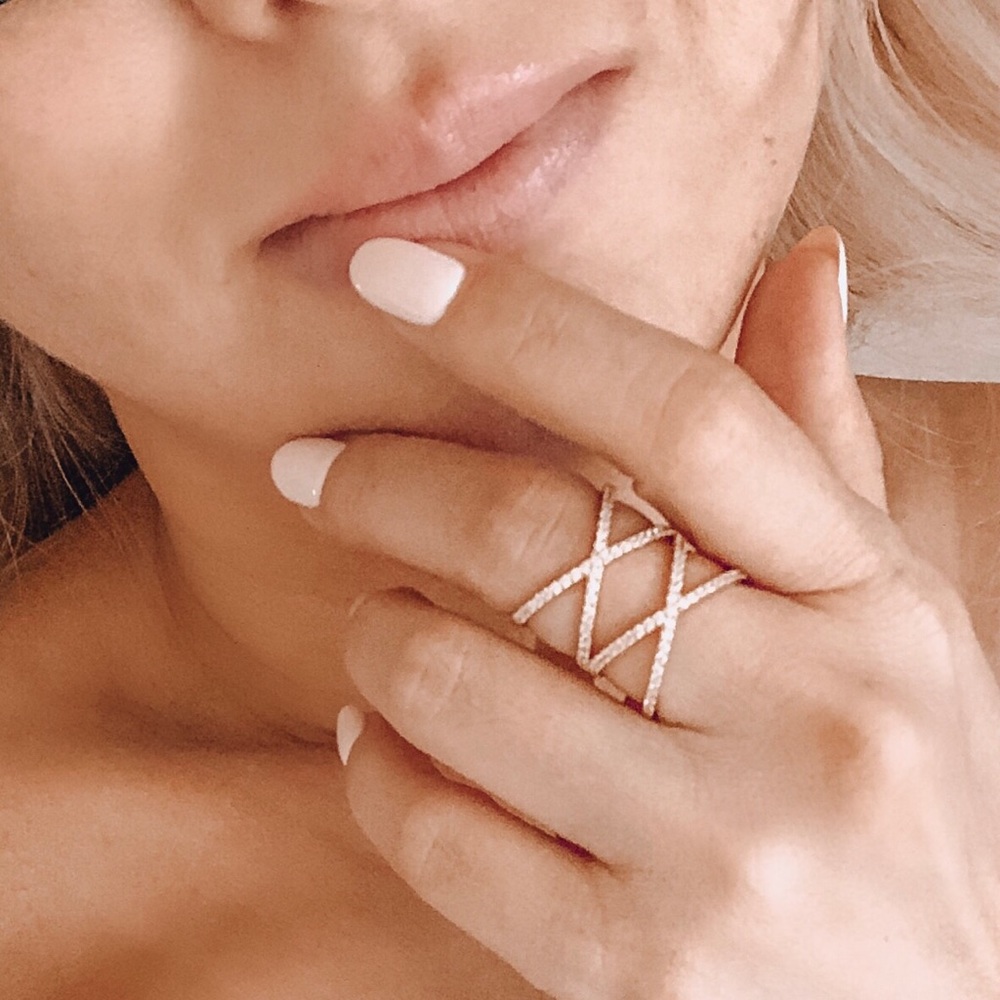 Beautiful Double X ring